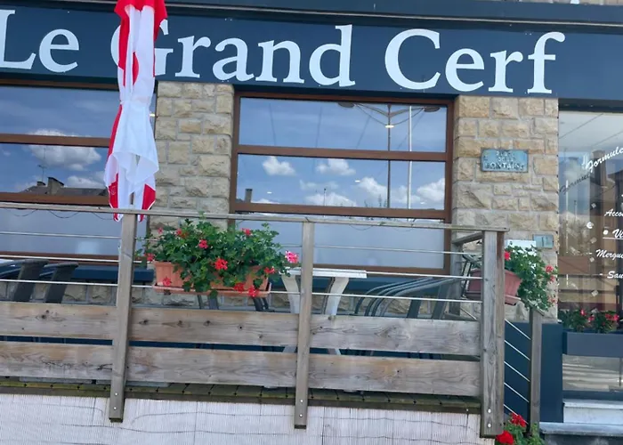 Le Grand Cerf מלון